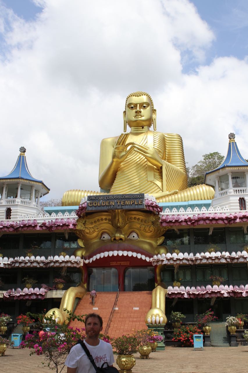 MAHOOSIVE GOLD BUDDHA