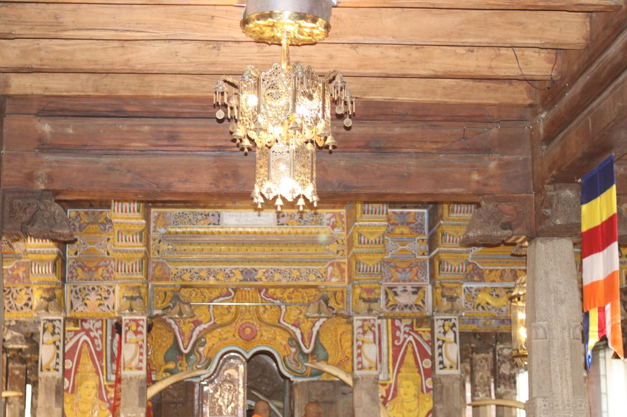 Temple of the Tooth interior